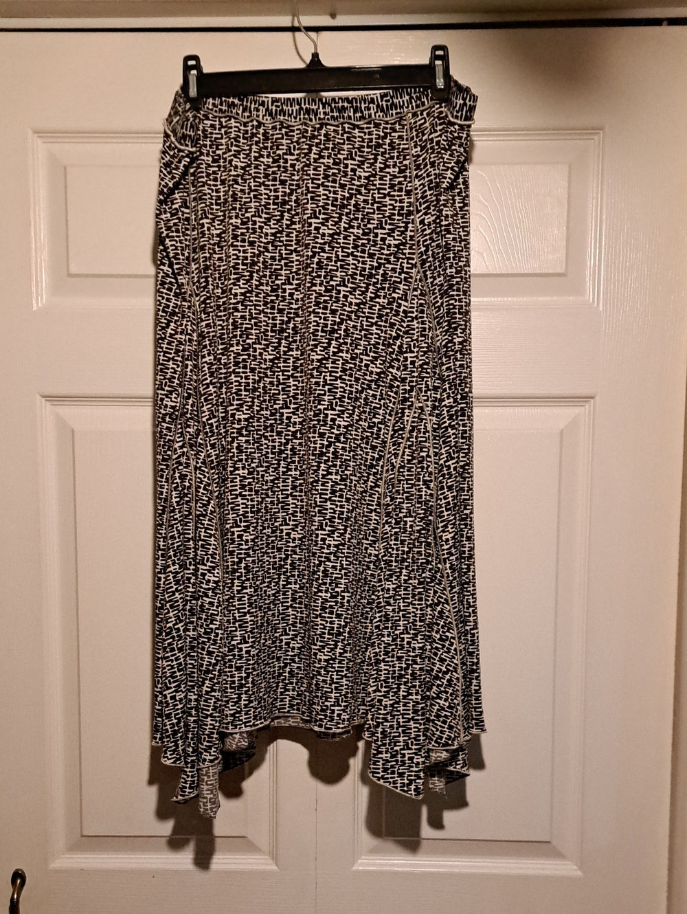 Black and White Printed Asymmetrical Women’s Skirt